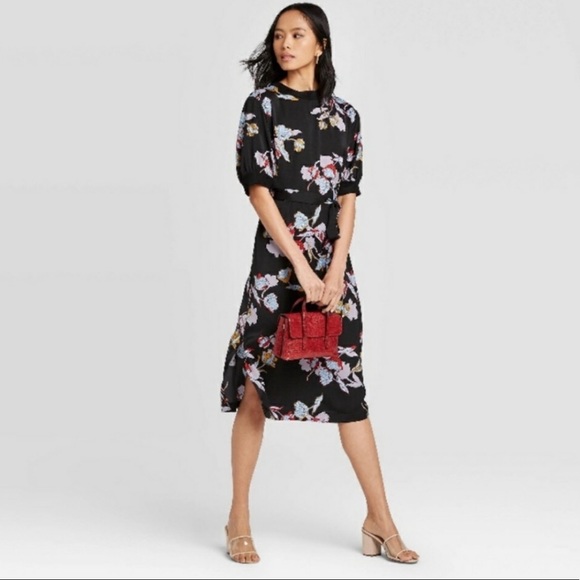Who What Wear Black Heirloom Floral midi dress